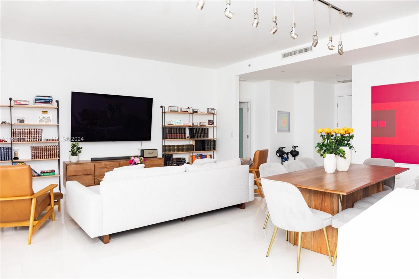 901 Brickell Key Boulevard # 3206, Miami, FL, 33131, United States, 3 Bedrooms Bedrooms, ,2 BathroomsBathrooms,Residential,For Sale,901 Brickell Key Boulevard # 3206,1641548