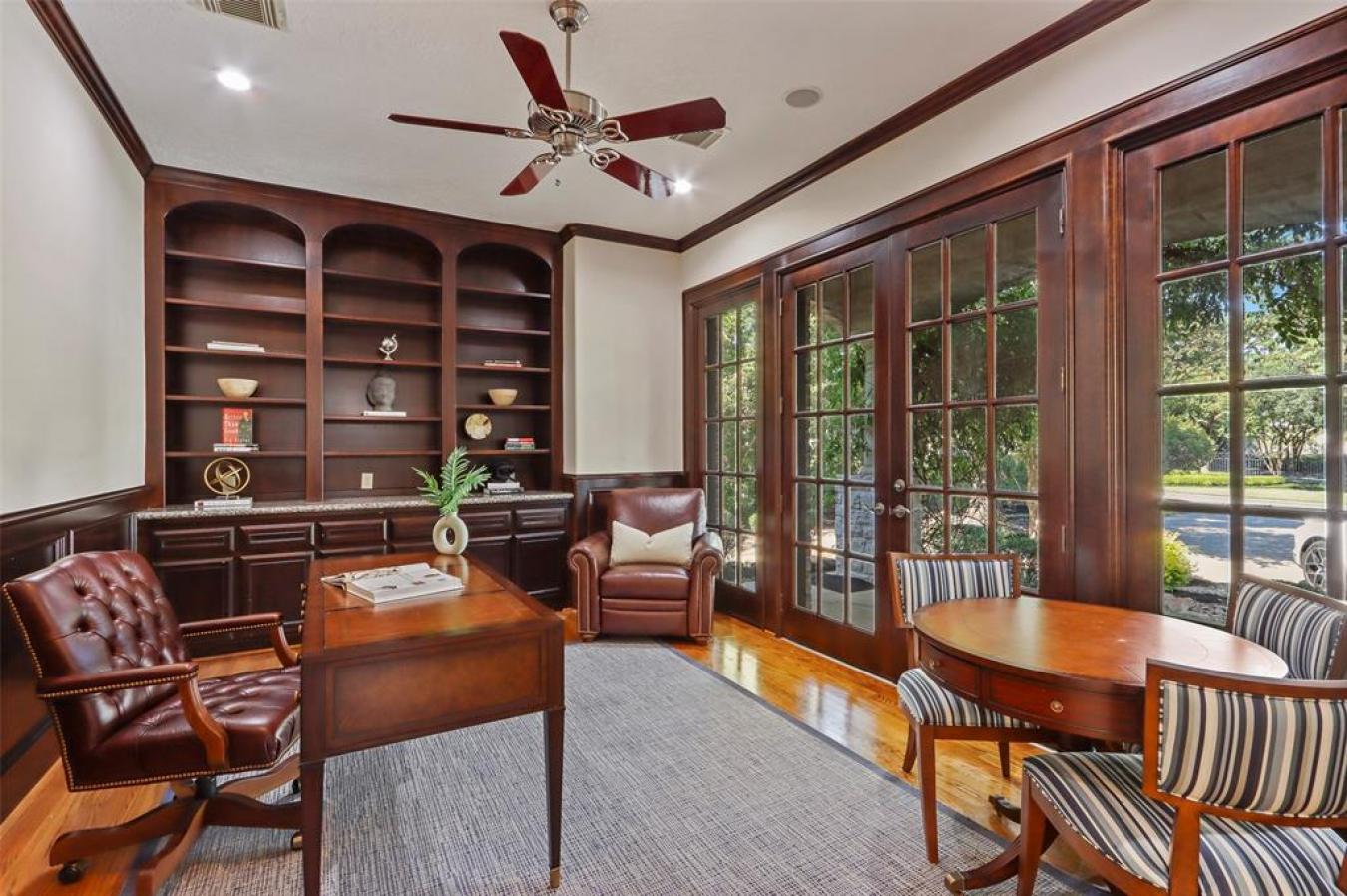 19 Philbrook Way, The Woodlands, TX, 77382, United States, 5 Bedrooms Bedrooms, ,5 BathroomsBathrooms,Residential,For Sale,19 Philbrook Way,1643754