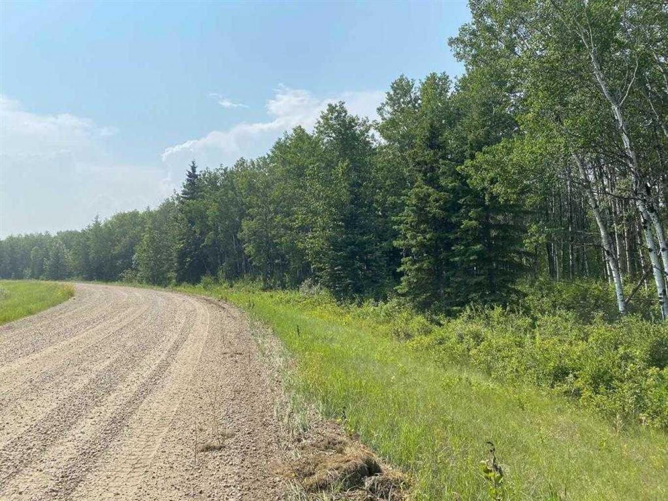 Rural Lac Ste Anne County, AB, T0E 2A0, Canada, ,Residential,For Sale,1677551