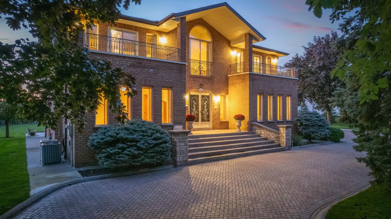 72 Balding Blvd, Woodbridge, Ontario, L4L 3R9, Canada, 4 Bedrooms Bedrooms, ,5 BathroomsBathrooms,Residential,For Sale,72 Balding Blvd,1643674