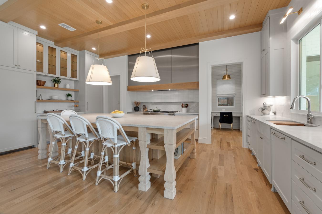 6902 Kenwood Avenue, Dallas, TX, 75214, United States, 5 Bedrooms Bedrooms, ,5 BathroomsBathrooms,Residential,For Sale,6902 Kenwood Avenue,1643657