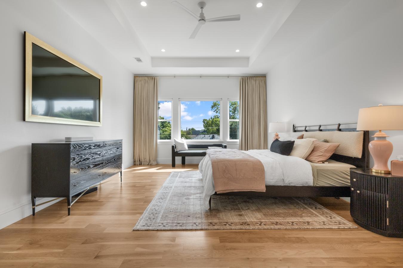 6902 Kenwood Avenue, Dallas, TX, 75214, United States, 5 Bedrooms Bedrooms, ,5 BathroomsBathrooms,Residential,For Sale,6902 Kenwood Avenue,1643657