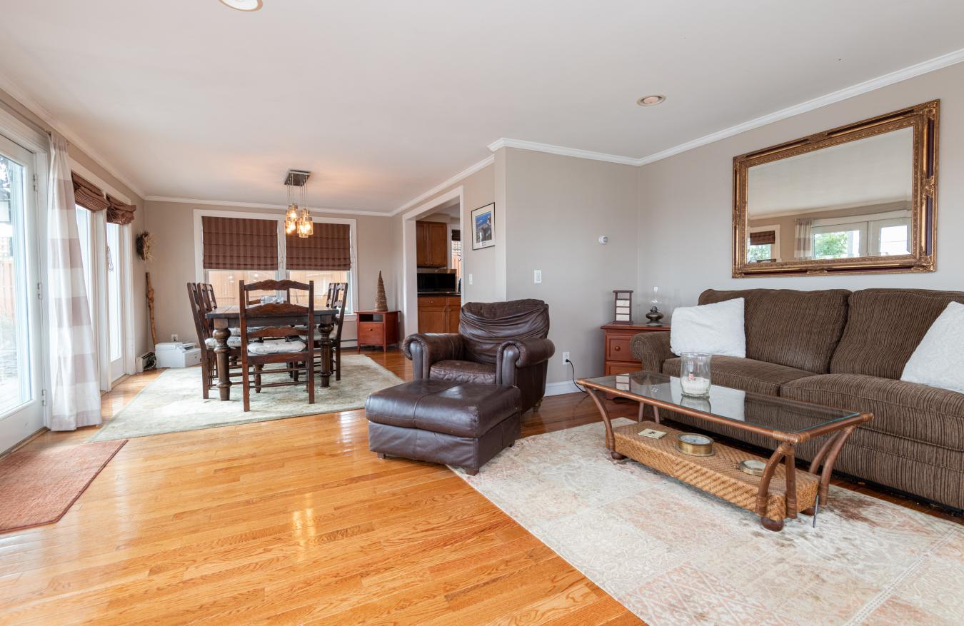 9 Bunker Hill Road, Ipswich, MA, 01938, United States, ,3 BathroomsBathrooms,Residential,For Sale,9 Bunker Hill Road,1644796