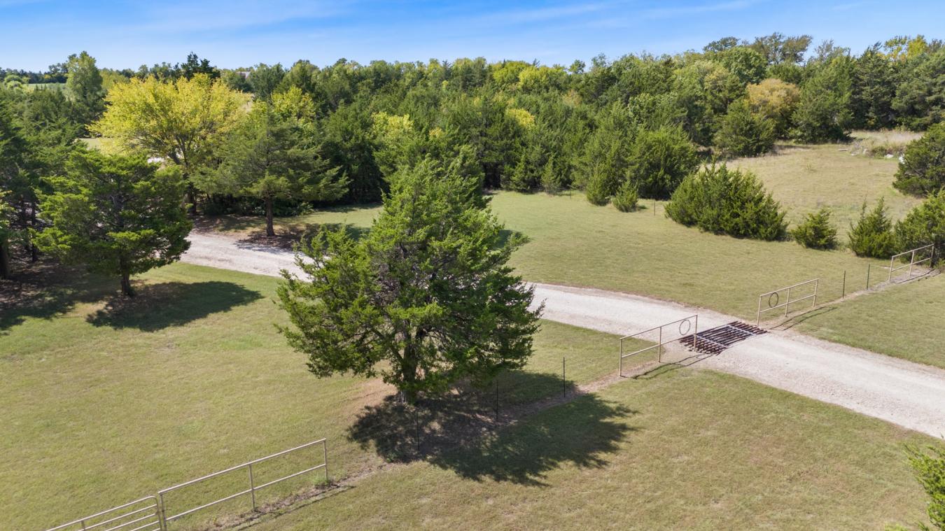 23115 S State Highway 78, Trenton, TX, 75490, United States, 3 Bedrooms Bedrooms, ,3 BathroomsBathrooms,Residential,For Sale,23115 S State Highway 78,1644778
