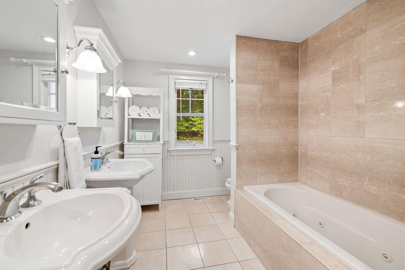 15 Topping Lift, Mashpee, MA, 02649, United States, 3 Bedrooms Bedrooms, ,2 BathroomsBathrooms,Residential,For Sale,15 Topping Lift,1645021