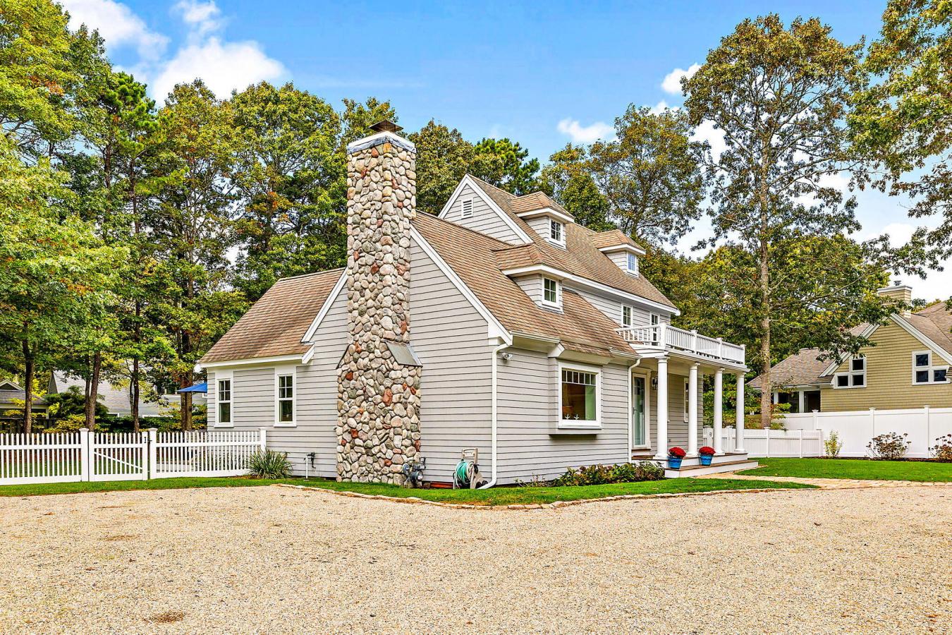 15 Topping Lift, Mashpee, MA, 02649, United States, 3 Bedrooms Bedrooms, ,2 BathroomsBathrooms,Residential,For Sale,15 Topping Lift,1645021