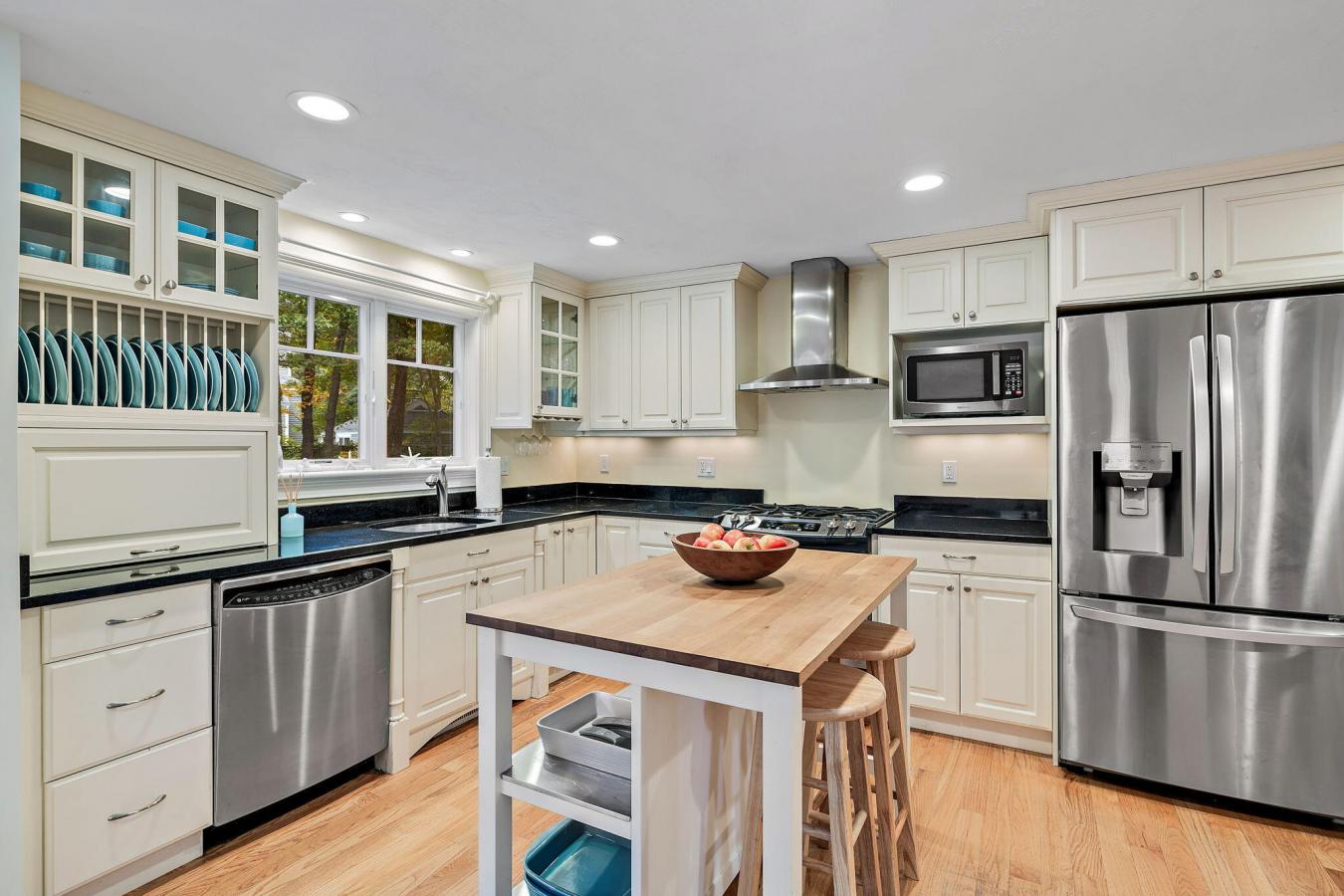 15 Topping Lift, Mashpee, MA, 02649, United States, 3 Bedrooms Bedrooms, ,2 BathroomsBathrooms,Residential,For Sale,15 Topping Lift,1645021