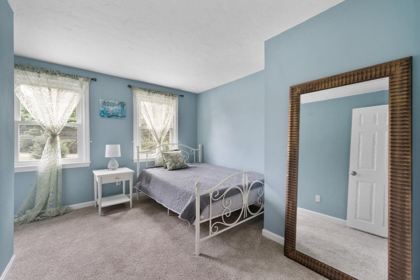 707 South, Waltham, MA, 02453, United States, 3 Bedrooms Bedrooms, ,2 BathroomsBathrooms,Residential,For Sale,707 South,1645576