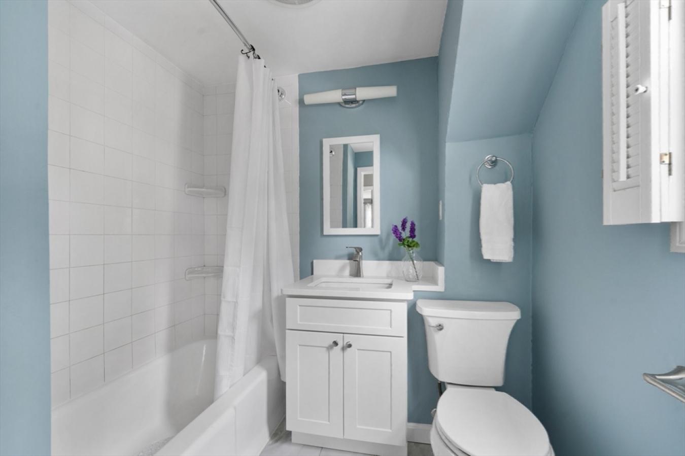 707 South, Waltham, MA, 02453, United States, 3 Bedrooms Bedrooms, ,2 BathroomsBathrooms,Residential,For Sale,707 South,1645576