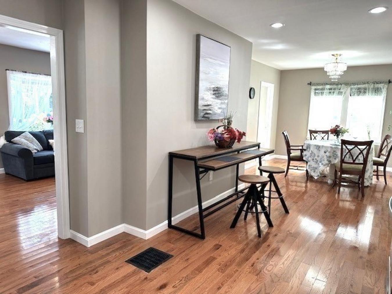 707 South, Waltham, MA, 02453, United States, 3 Bedrooms Bedrooms, ,2 BathroomsBathrooms,Residential,For Sale,707 South,1645576