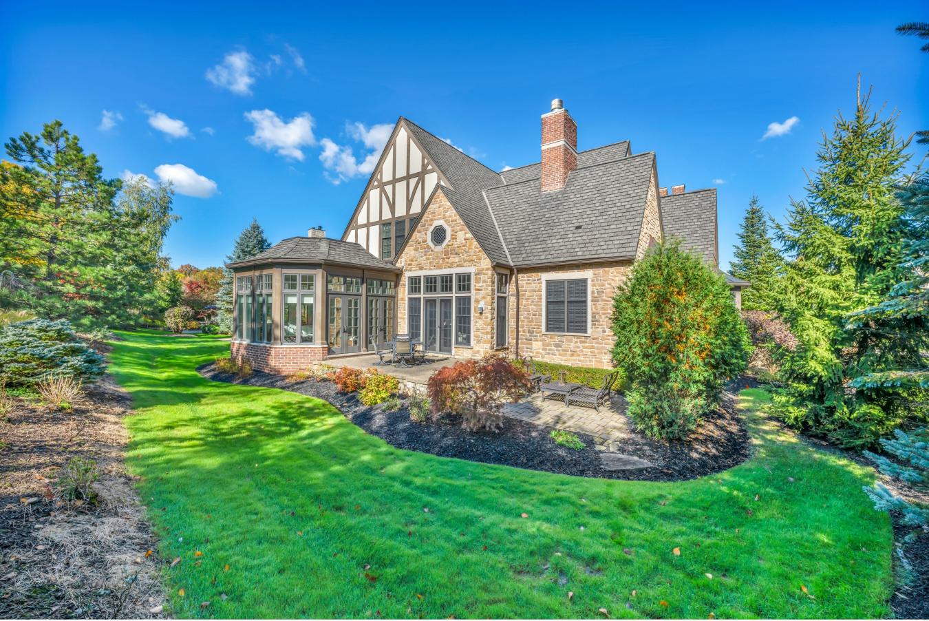 39470 Stillman Lane, Willoughby, OH, 44094, United States, 4 Bedrooms Bedrooms, ,4 BathroomsBathrooms,Residential,For Sale,39470 Stillman Lane,1648306