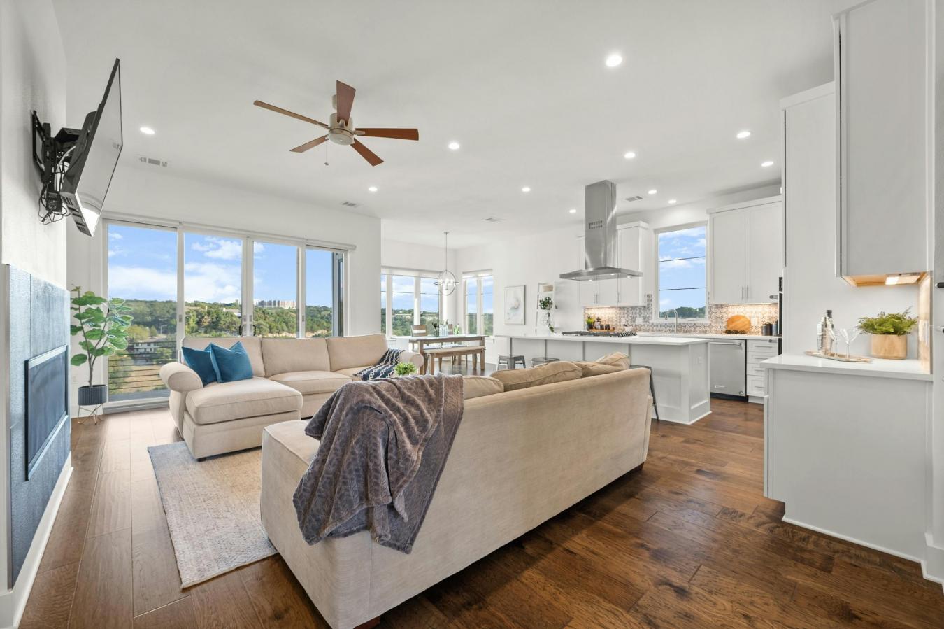 5717 Lost Horizon Drive, Austin, TX, 78750, United States, 3 Bedrooms Bedrooms, ,2 BathroomsBathrooms,Residential,For Sale,5717 Lost Horizon Drive,1648299