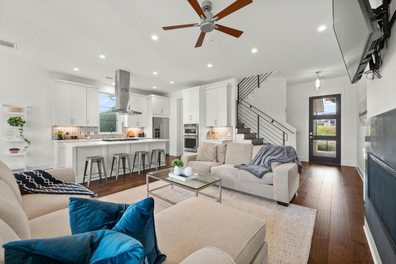 5717 Lost Horizon Drive, Austin, TX, 78750, United States, 3 Bedrooms Bedrooms, ,2 BathroomsBathrooms,Residential,For Sale,5717 Lost Horizon Drive,1648299