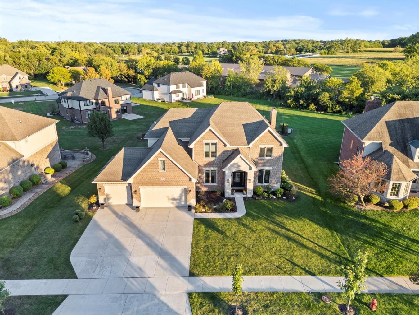 7927 Pineview, Frankfort, IL, 60423, United States, 4 Bedrooms Bedrooms, ,3 BathroomsBathrooms,Residential,For Sale,7927 Pineview,1649973