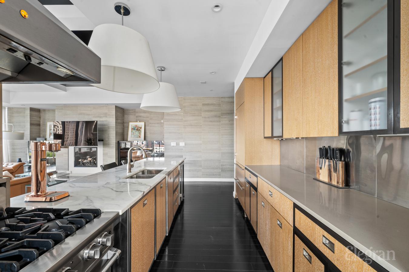 15 Union Square, New York, NY, 10003, United States, 3 Bedrooms Bedrooms, ,3 BathroomsBathrooms,Residential,For Sale,15 Union Square,1650555