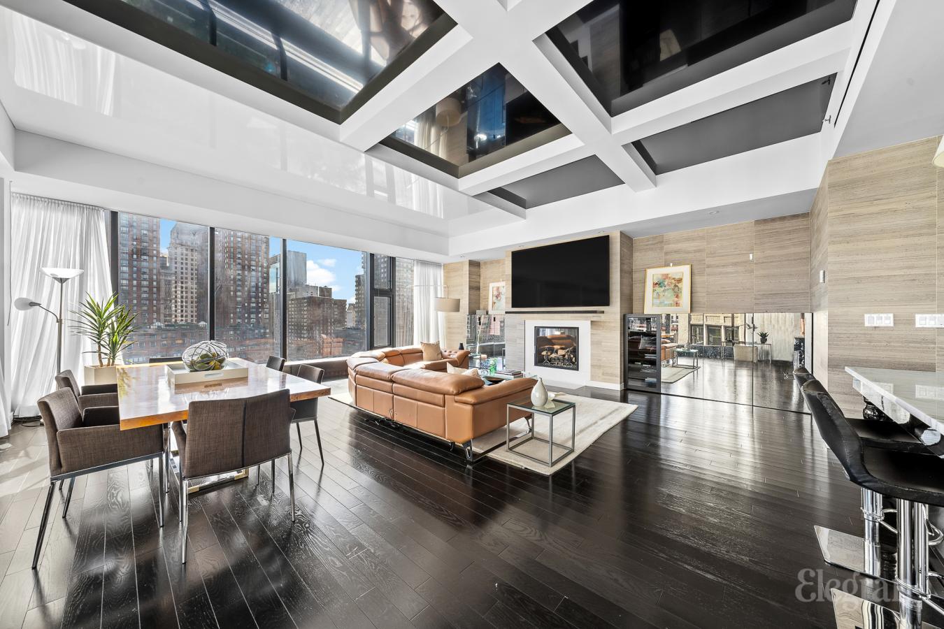 15 Union Square, New York, NY, 10003, United States, 3 Bedrooms Bedrooms, ,3 BathroomsBathrooms,Residential,For Sale,15 Union Square,1650555