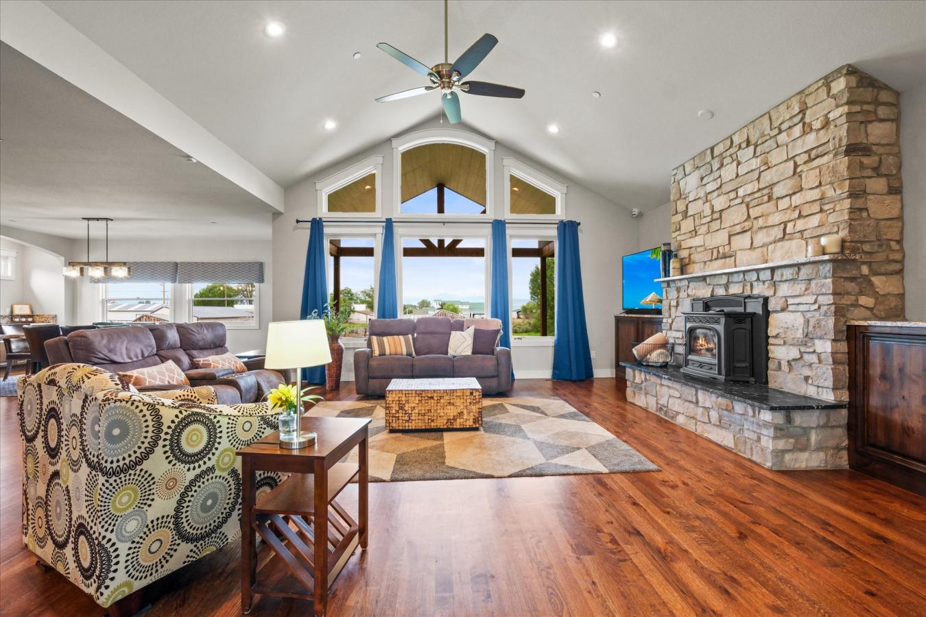 6331 County Road 32, Platteville, Colorado, 80651, United States, 5 Bedrooms Bedrooms, ,5 BathroomsBathrooms,Residential,For Sale,6331 County Road 32,1652279