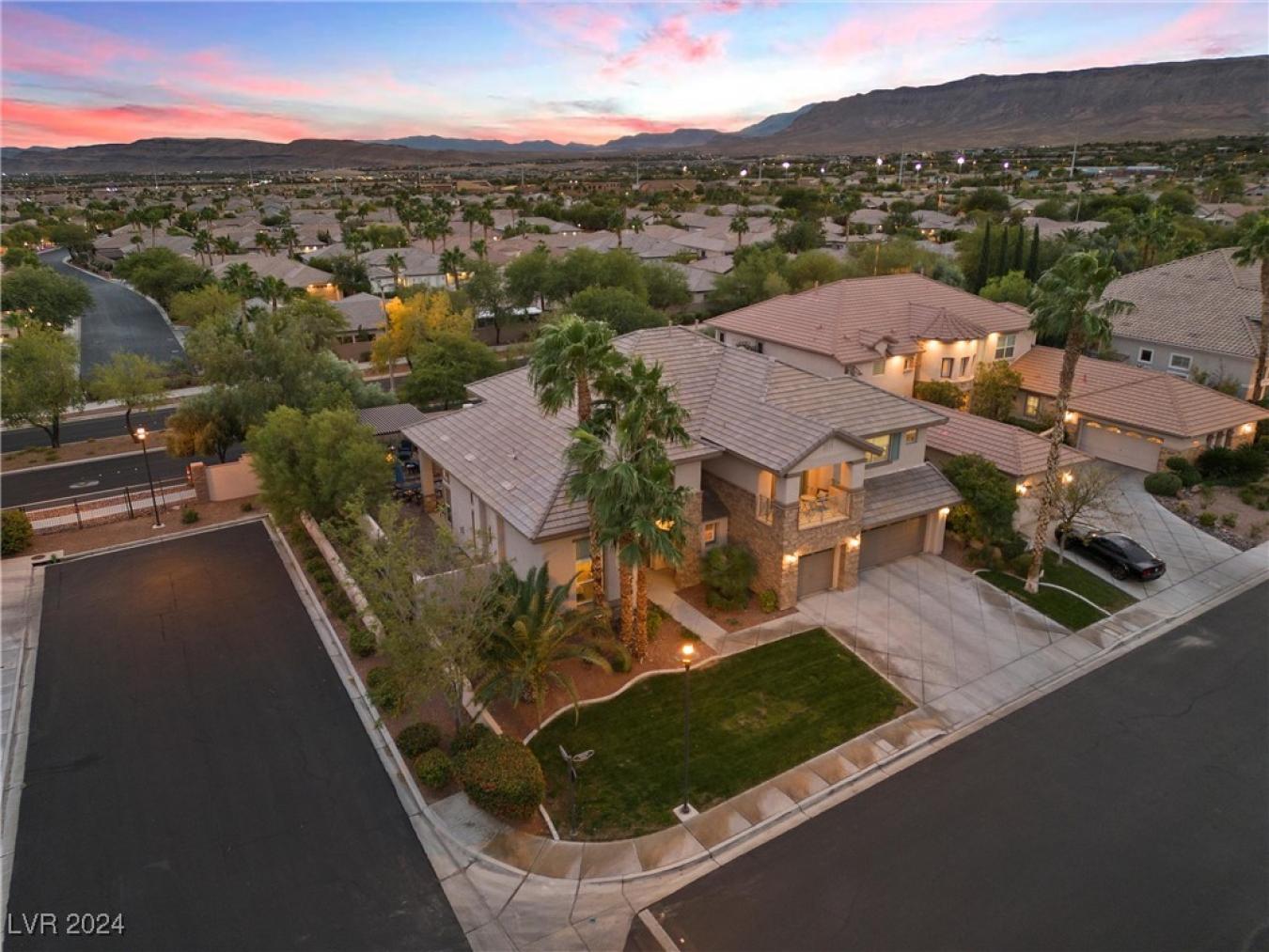 10809 Ickworth Court, Las Vegas, NV, 89135, United States, 5 Bedrooms Bedrooms, ,4 BathroomsBathrooms,Residential,For Sale,10809 Ickworth Court,1652248