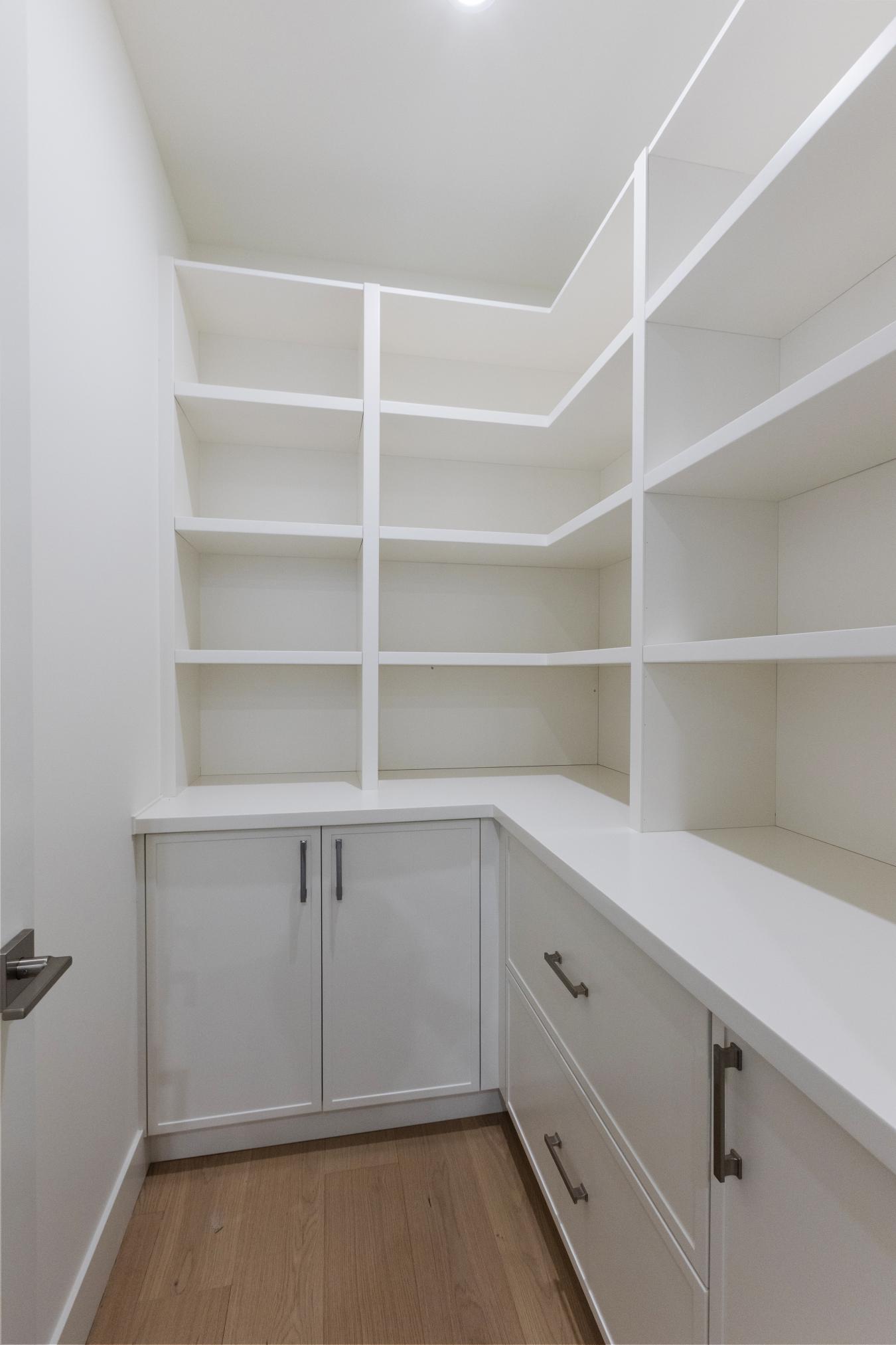 Victoria, BC, V8Z 1W5, Canada, 4 Bedrooms Bedrooms, ,4 BathroomsBathrooms,Residential,For Sale,1869036