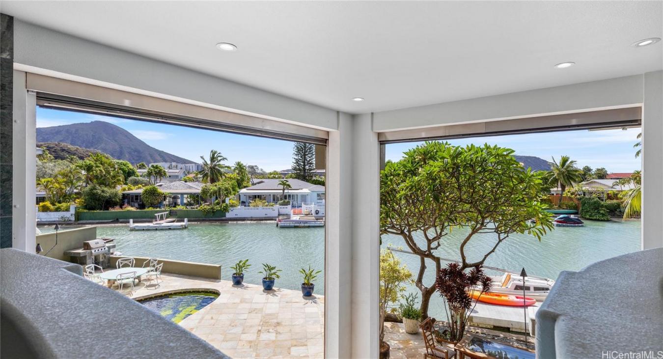 812 Kumukahi, Honolulu, HI, 96825, United States, 8 Bedrooms Bedrooms, ,6 BathroomsBathrooms,Residential,For Sale,812 Kumukahi,1652256