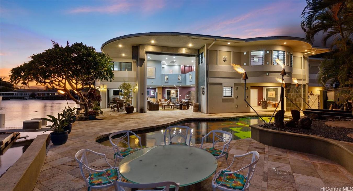 812 Kumukahi, Honolulu, HI, 96825, United States, 8 Bedrooms Bedrooms, ,6 BathroomsBathrooms,Residential,For Sale,812 Kumukahi,1652256