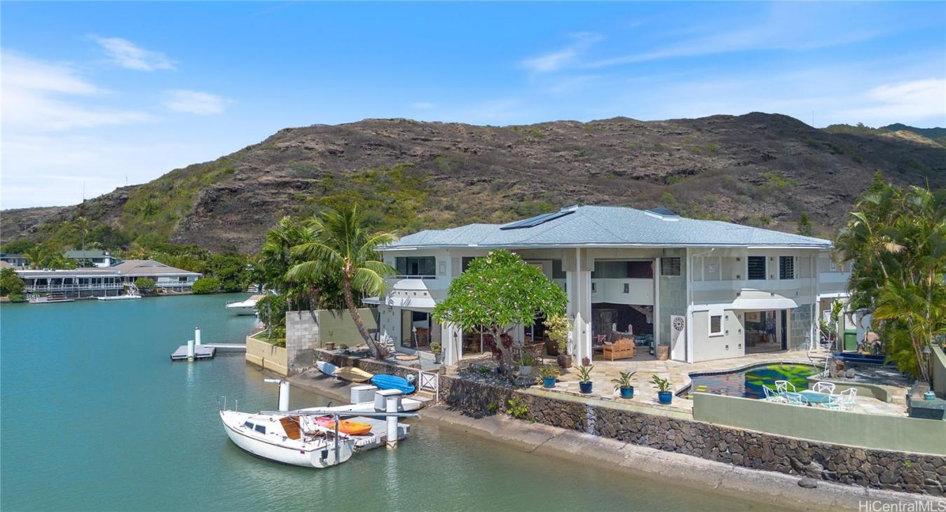 812 Kumukahi, Honolulu, HI, 96825, United States, 8 Bedrooms Bedrooms, ,6 BathroomsBathrooms,Residential,For Sale,812 Kumukahi,1652256