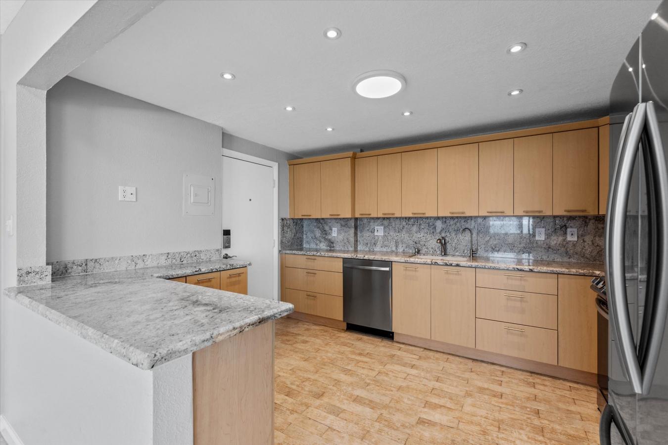 1701 S Ocean Drive, Hollywood, FL, 33019, United States, 2 Bedrooms Bedrooms, ,2 BathroomsBathrooms,Residential,For Sale,1701 S Ocean Drive,1653716