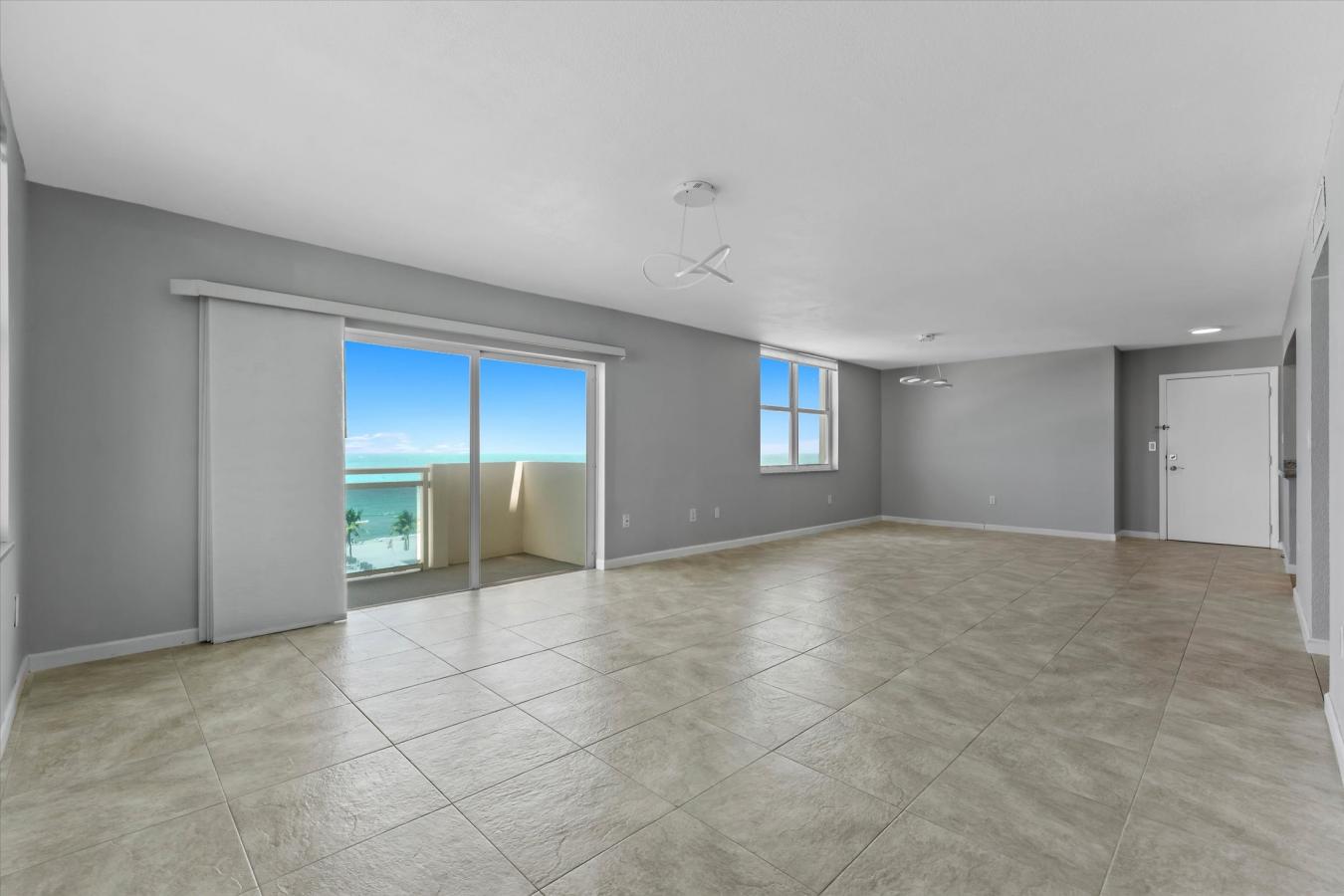 1701 S Ocean Drive, Hollywood, FL, 33019, United States, 2 Bedrooms Bedrooms, ,2 BathroomsBathrooms,Residential,For Sale,1701 S Ocean Drive,1653716