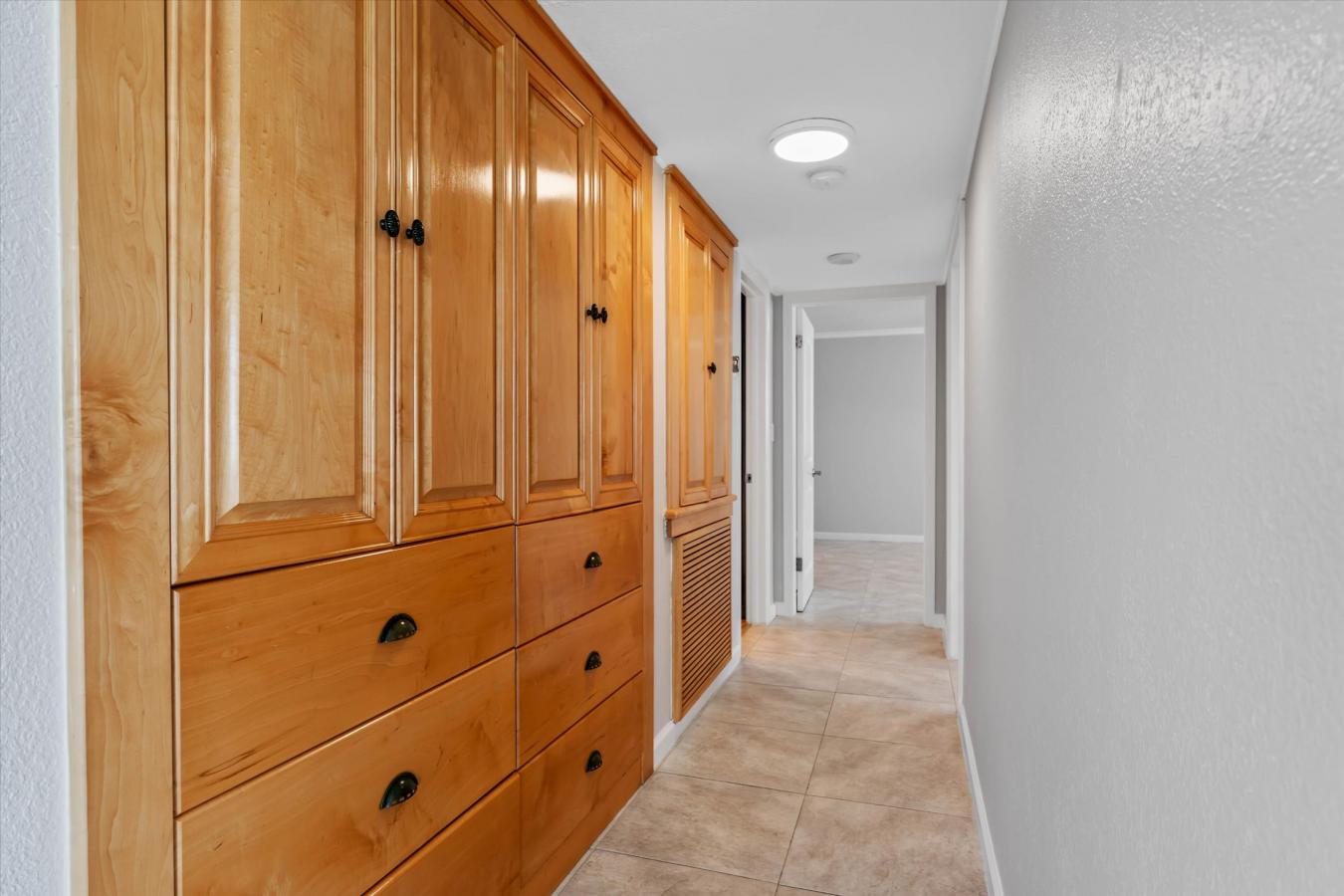 1701 S Ocean Drive, Hollywood, FL, 33019, United States, 2 Bedrooms Bedrooms, ,2 BathroomsBathrooms,Residential,For Sale,1701 S Ocean Drive,1653716