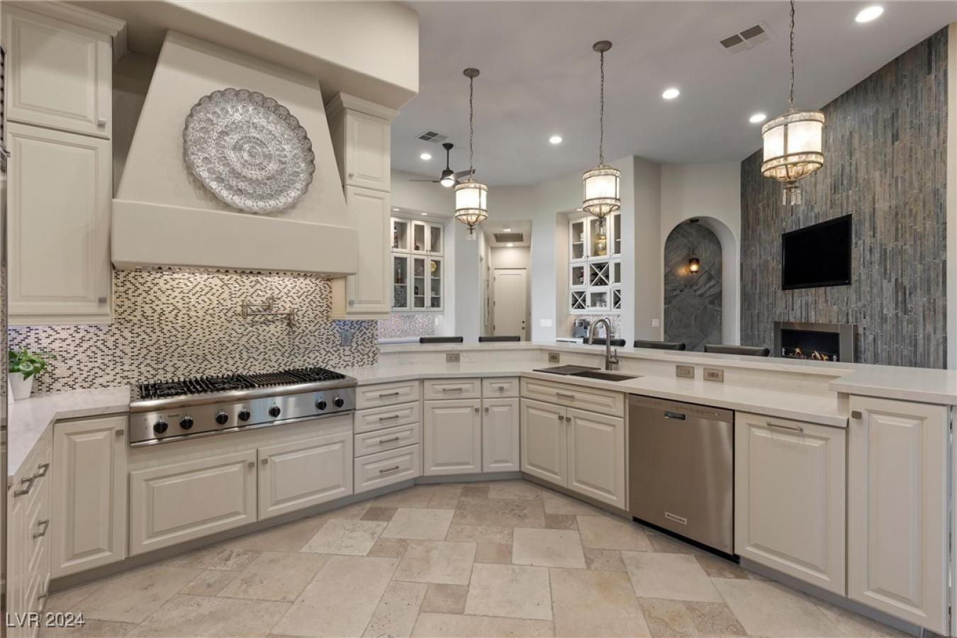 17 Grand Corniche Drive, Henderson, Nevada, 89011, United States, 4 Bedrooms Bedrooms, ,5 BathroomsBathrooms,Residential,For Sale,17 Grand Corniche Drive,1653877