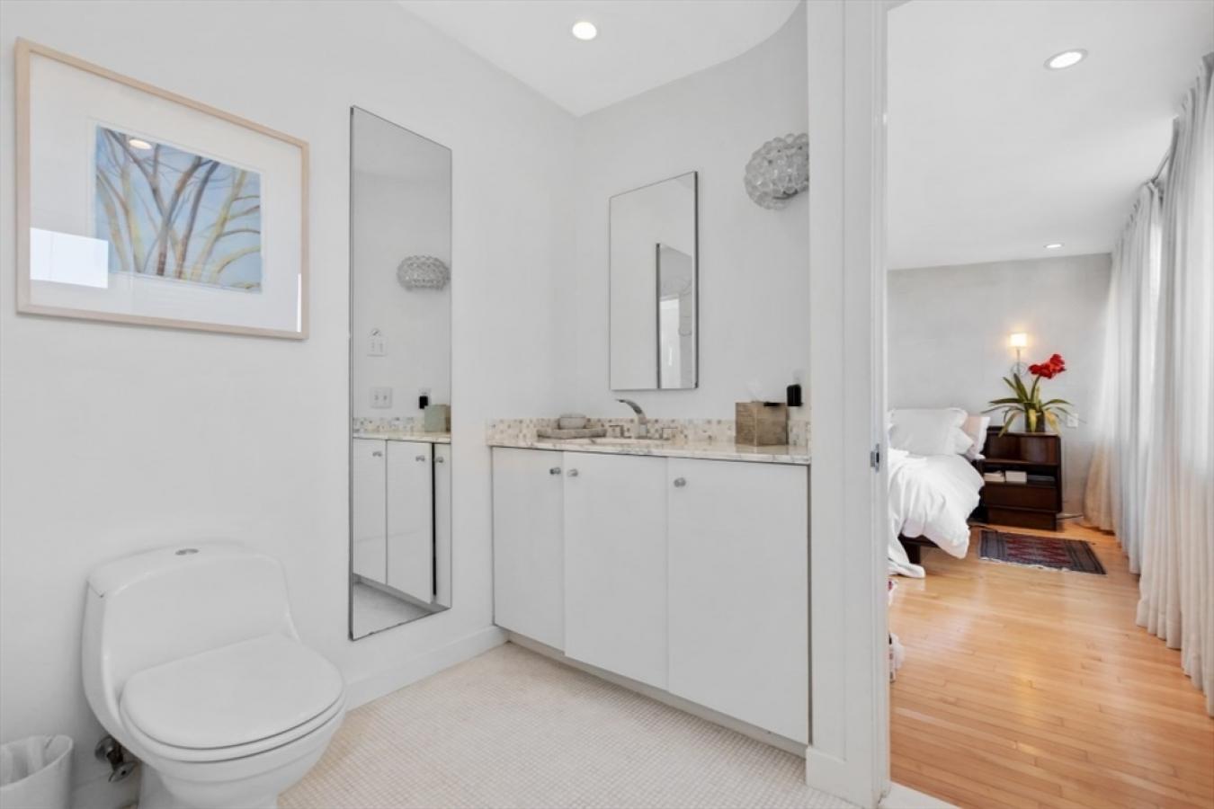 43 Commercial Wharf # 8, Boston, MA, 02110, United States, 2 Bedrooms Bedrooms, ,2 BathroomsBathrooms,Residential,For Sale,43 Commercial Wharf # 8,1657671