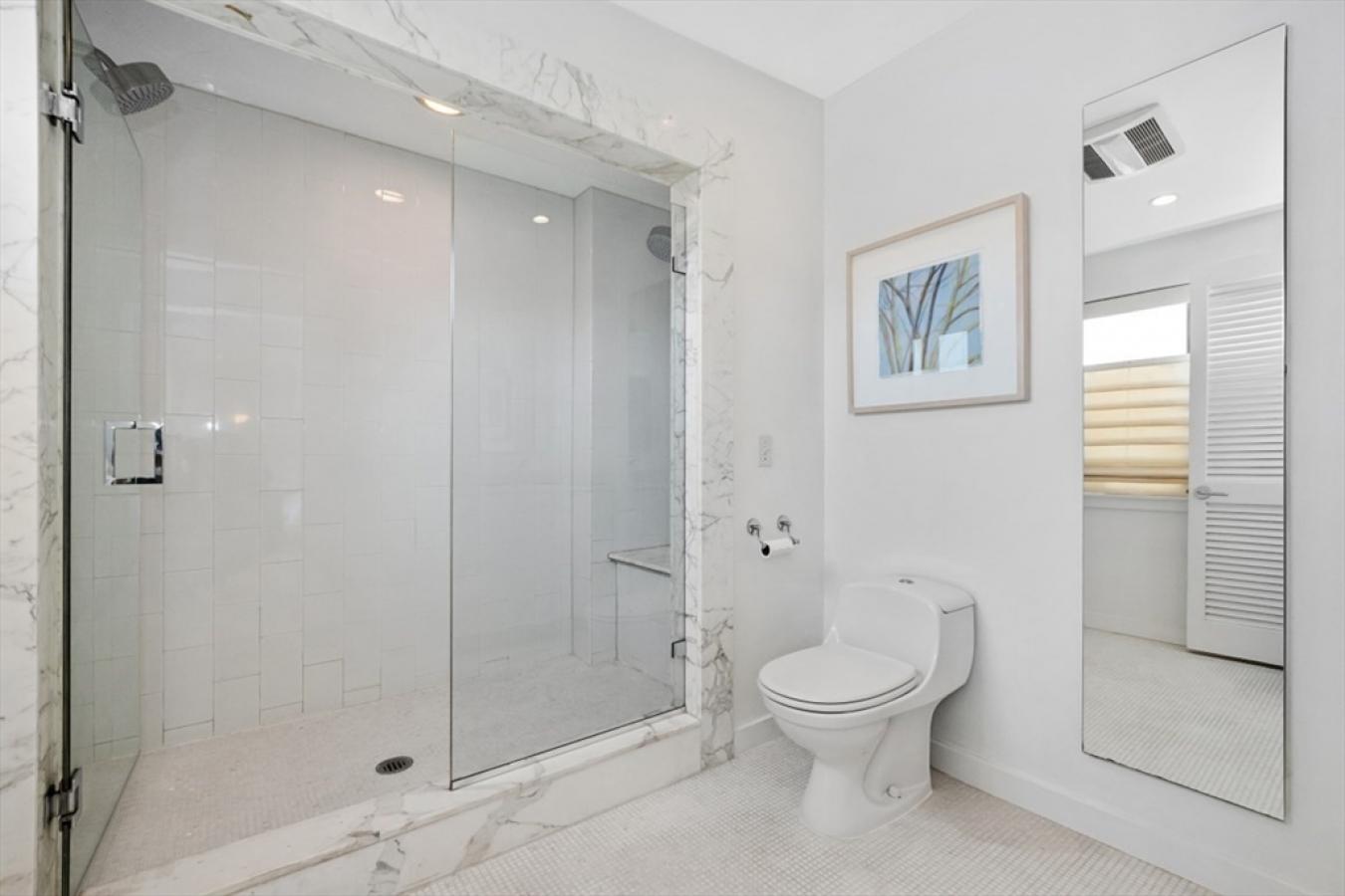 43 Commercial Wharf # 8, Boston, MA, 02110, United States, 2 Bedrooms Bedrooms, ,2 BathroomsBathrooms,Residential,For Sale,43 Commercial Wharf # 8,1657671