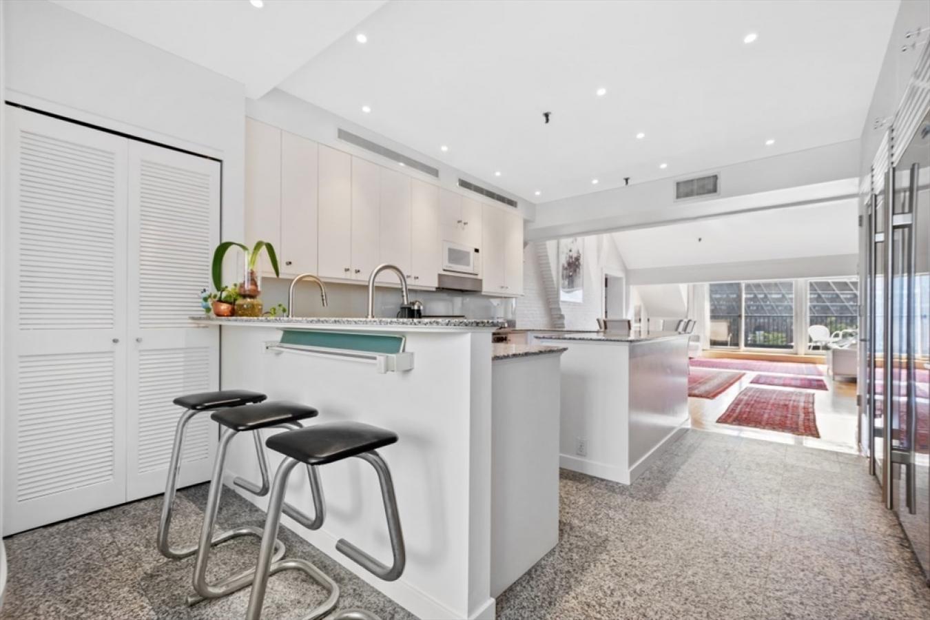 43 Commercial Wharf # 8, Boston, MA, 02110, United States, 2 Bedrooms Bedrooms, ,2 BathroomsBathrooms,Residential,For Sale,43 Commercial Wharf # 8,1657671