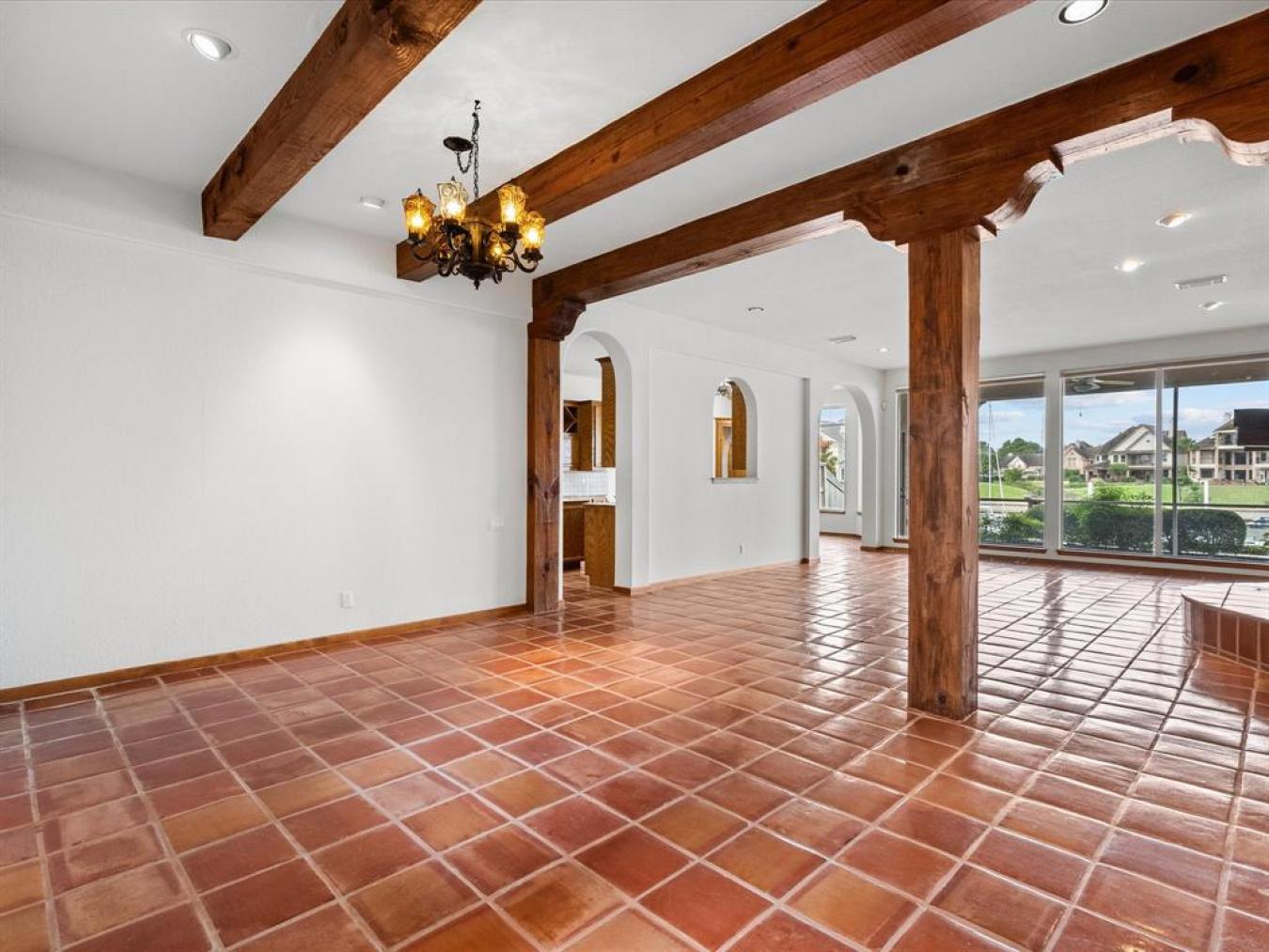 619 Northport Lane, Kemah, TX, 77565, United States, 4 Bedrooms Bedrooms, ,3 BathroomsBathrooms,Residential,For Sale,619 Northport Lane,1657651