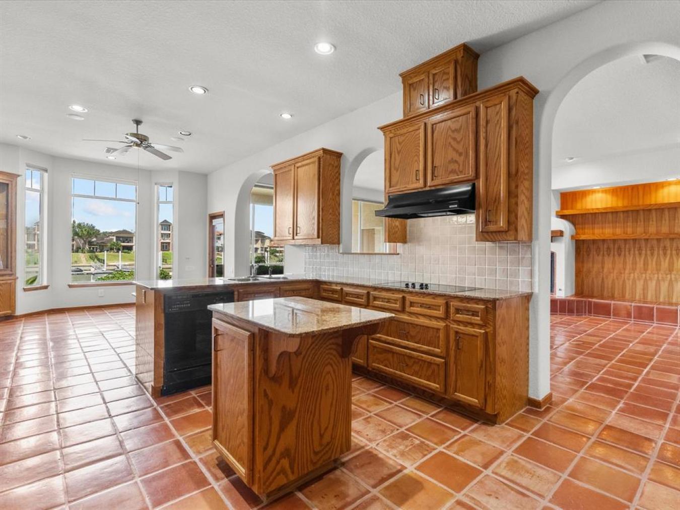619 Northport Lane, Kemah, TX, 77565, United States, 4 Bedrooms Bedrooms, ,3 BathroomsBathrooms,Residential,For Sale,619 Northport Lane,1657651