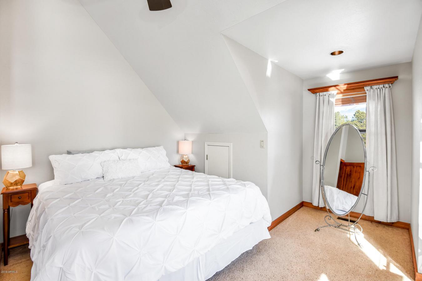 Weekly rental rates available! Experience a perfect mountain getaway a – image 14