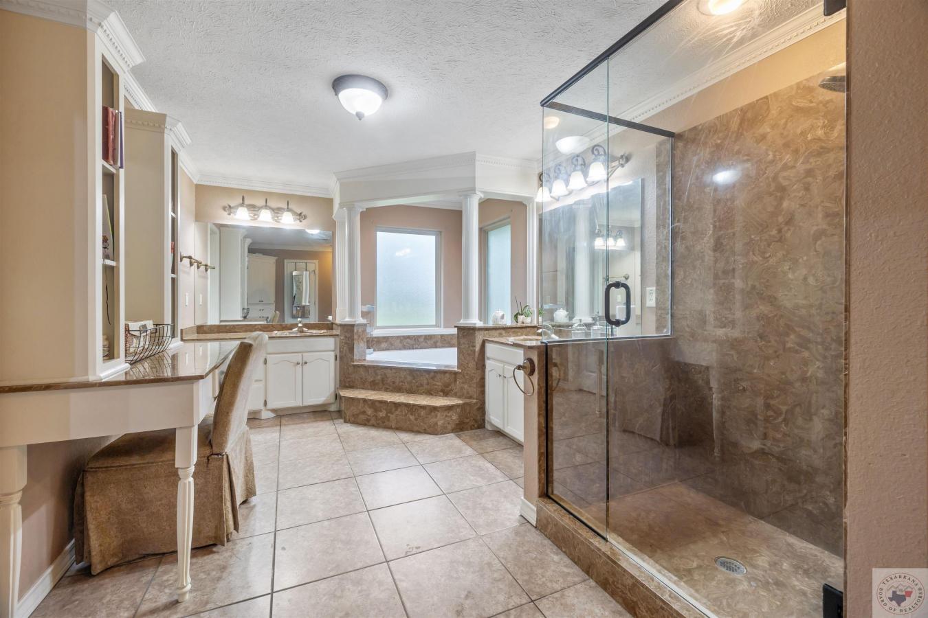 6404 N Park Road, Texarkana, TX, 75503, United States, 4 Bedrooms Bedrooms, ,2 BathroomsBathrooms,Residential,For Sale,6404 N Park Road,1657576
