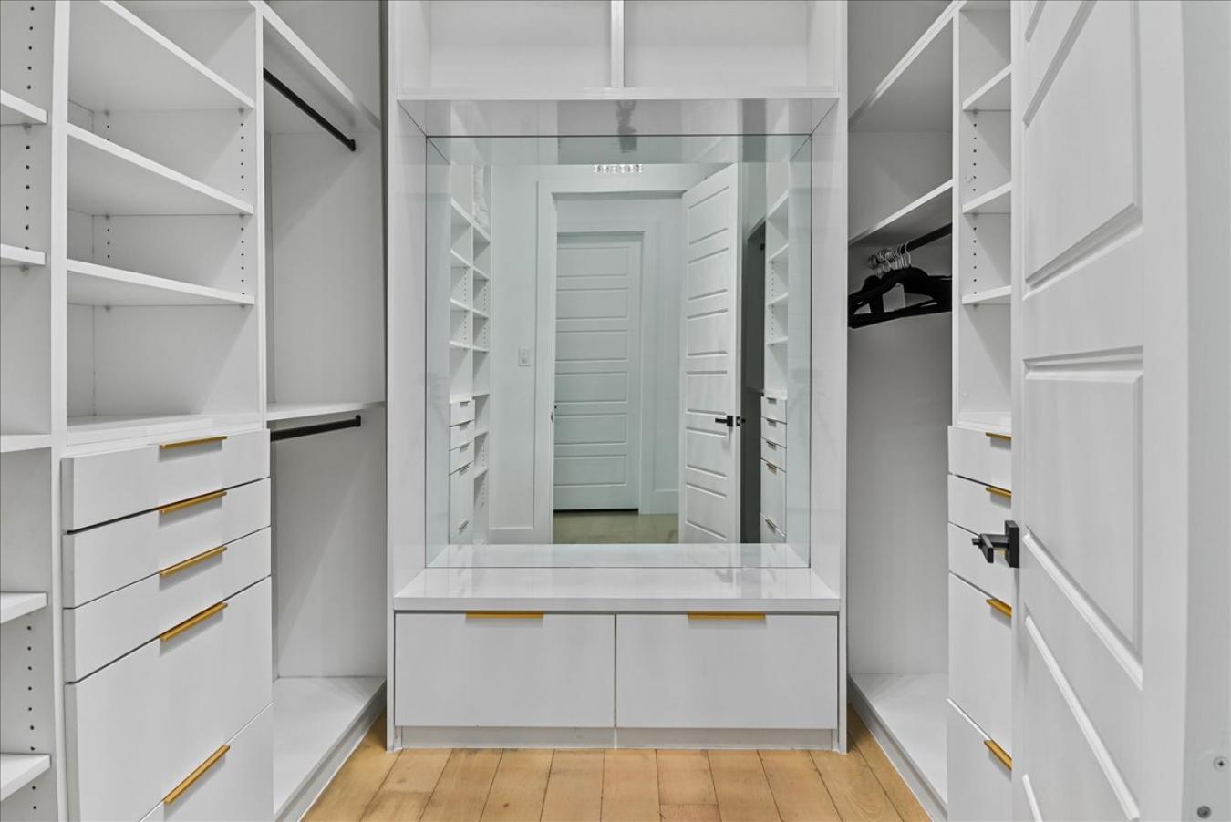 6118 Walnut Hill Lane, Dallas, Texas, 75230, United States, 7 Bedrooms Bedrooms, ,6 BathroomsBathrooms,Residential,For Sale,6118 Walnut Hill Lane,1660187