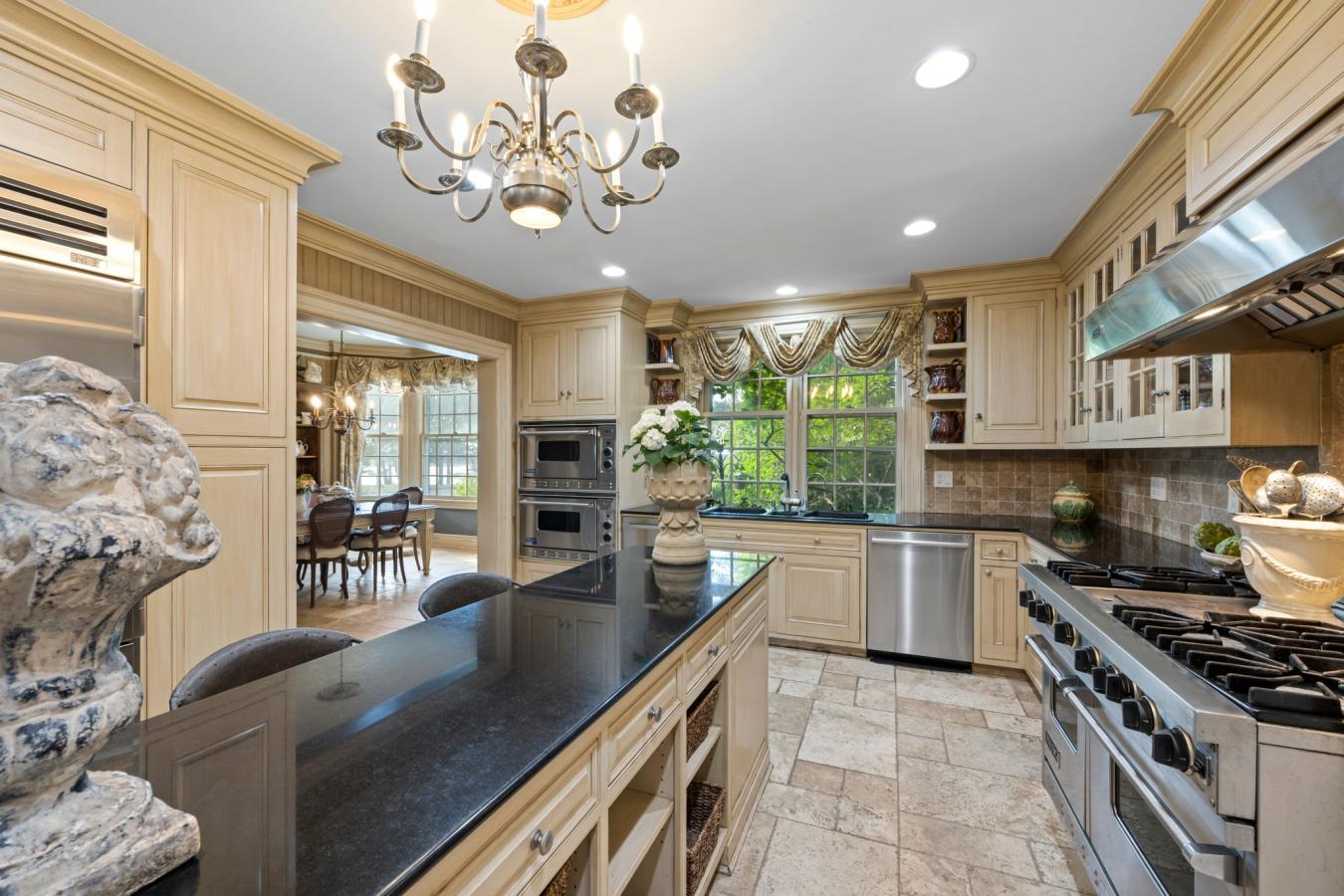 15 Emmet Dr, Head of the Harbor, NY, 11790, United States, 11 Bedrooms Bedrooms, ,5 BathroomsBathrooms,Residential,For Sale,15 Emmet Dr,1660185