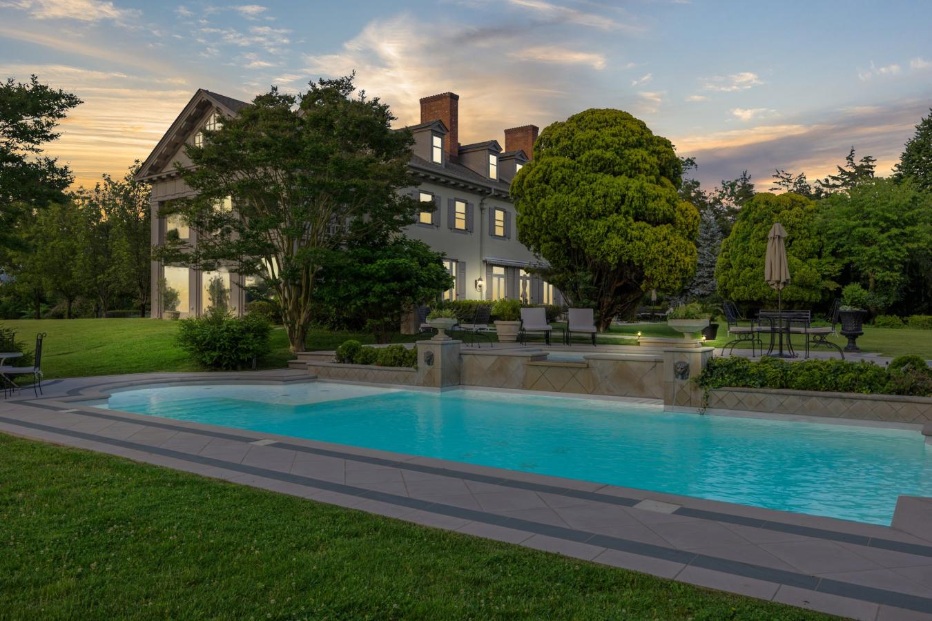 15 Emmet Dr, Head of the Harbor, NY, 11790, United States, 11 Bedrooms Bedrooms, ,5 BathroomsBathrooms,Residential,For Sale,15 Emmet Dr,1660185