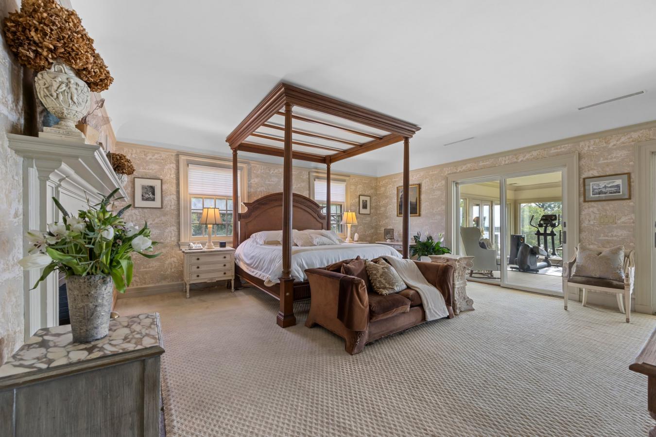 15 Emmet Dr, Head of the Harbor, NY, 11790, United States, 11 Bedrooms Bedrooms, ,5 BathroomsBathrooms,Residential,For Sale,15 Emmet Dr,1660185