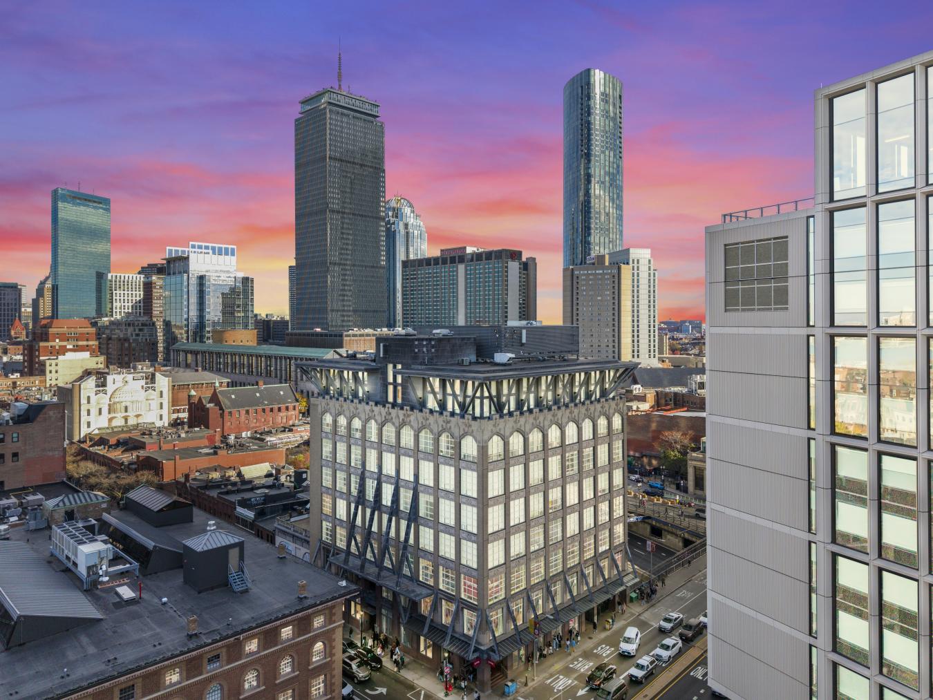 360 Newbury Street, Boston, Massachusetts, 02115, United States, 4 Bedrooms Bedrooms, ,4 BathroomsBathrooms,Residential,For Sale,360 Newbury Street,1660182