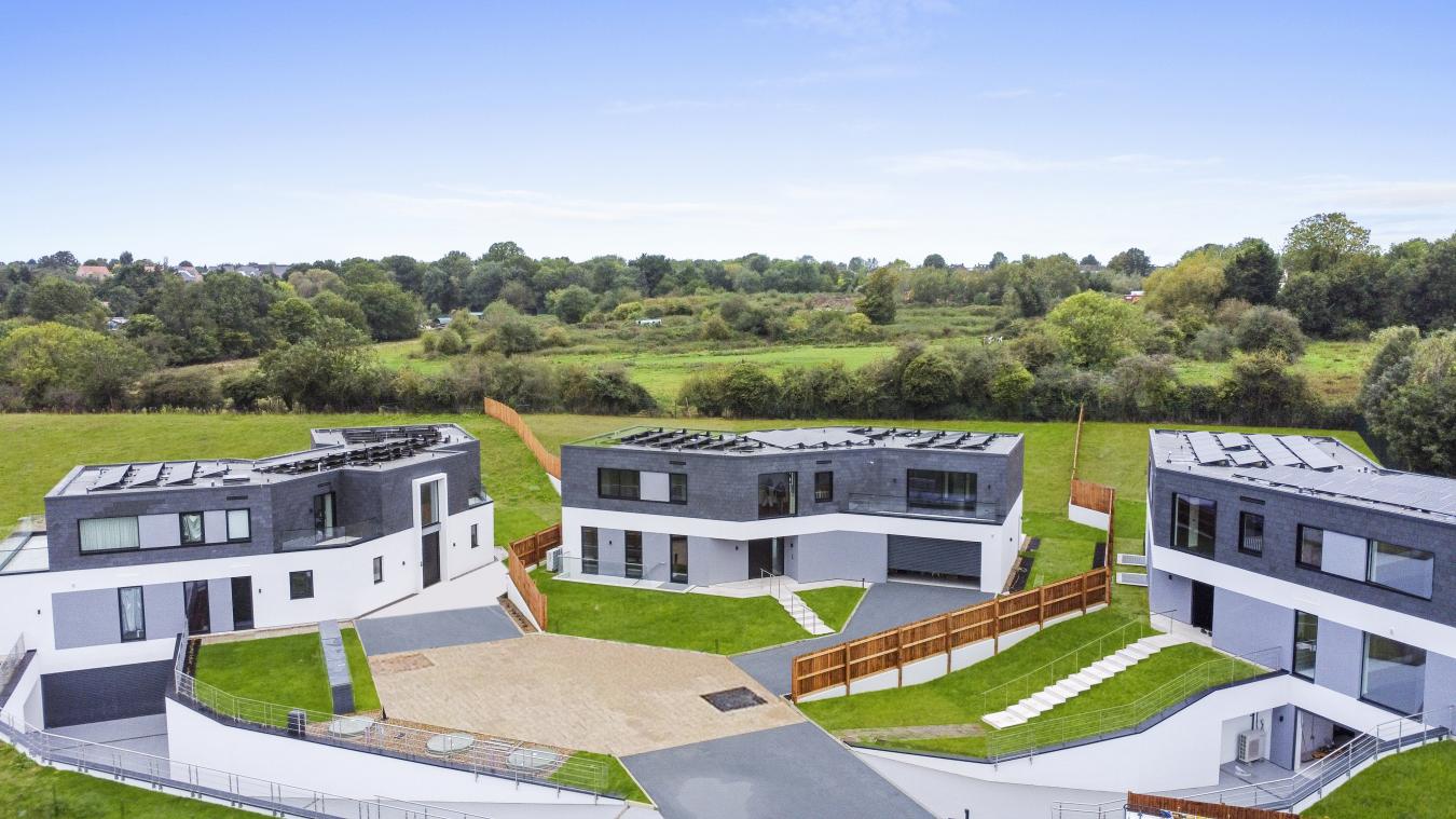 2 Rosebury Close Crouch Lane, Goffs Oak, Waltham Cross, EN7 6TH, United Kingdom, 7 Bedrooms Bedrooms, ,8 BathroomsBathrooms,Residential,For Sale,2 Rosebury Close Crouch Lane,1660171