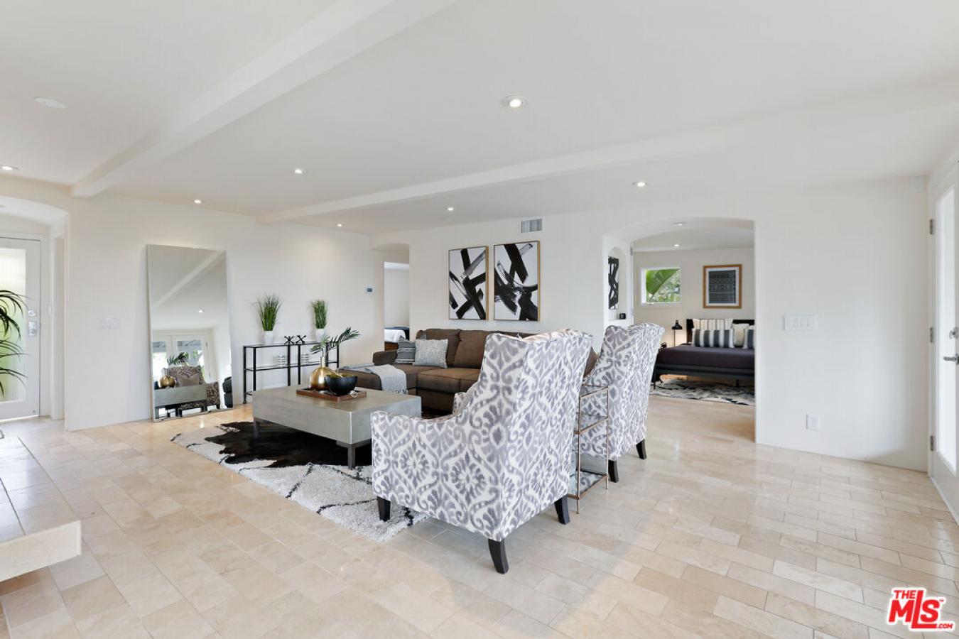 6240 Mulholland Hwy, Los Angeles, CA, 90068, United States, 3 Bedrooms Bedrooms, ,3 BathroomsBathrooms,Residential,For Sale,6240 Mulholland Hwy,1662003