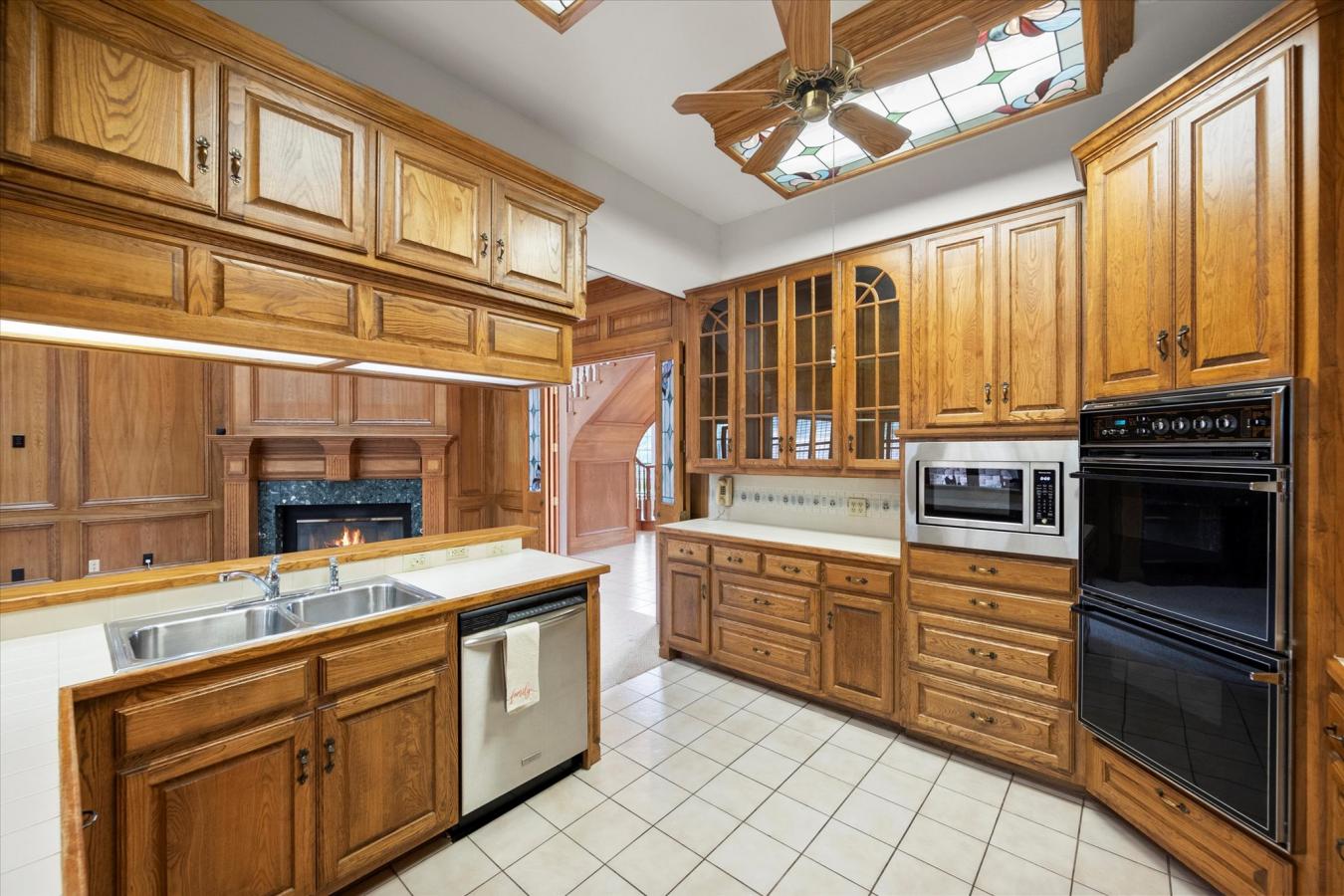 217 Williams Road, Fort Worth, TX, 76120, United States, 5 Bedrooms Bedrooms, ,7 BathroomsBathrooms,Residential,For Sale,217 Williams Road,1660969