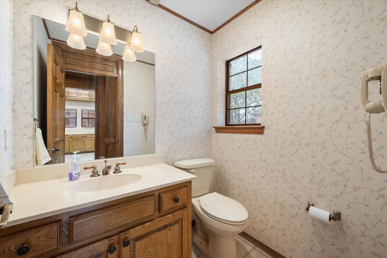 217 Williams Road, Fort Worth, TX, 76120, United States, 5 Bedrooms Bedrooms, ,7 BathroomsBathrooms,Residential,For Sale,217 Williams Road,1660969