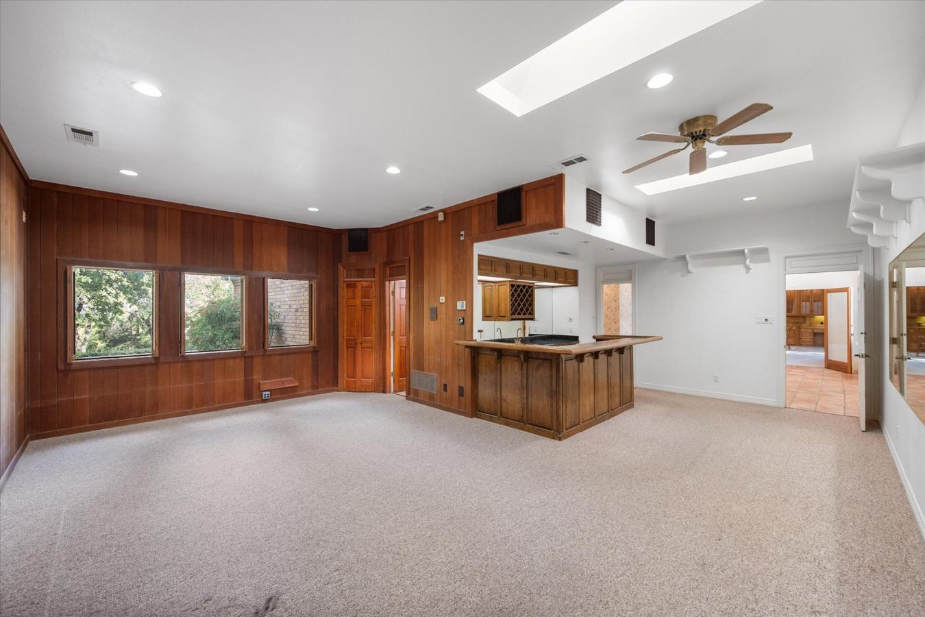 217 Williams Road, Fort Worth, TX, 76120, United States, 5 Bedrooms Bedrooms, ,7 BathroomsBathrooms,Residential,For Sale,217 Williams Road,1660969