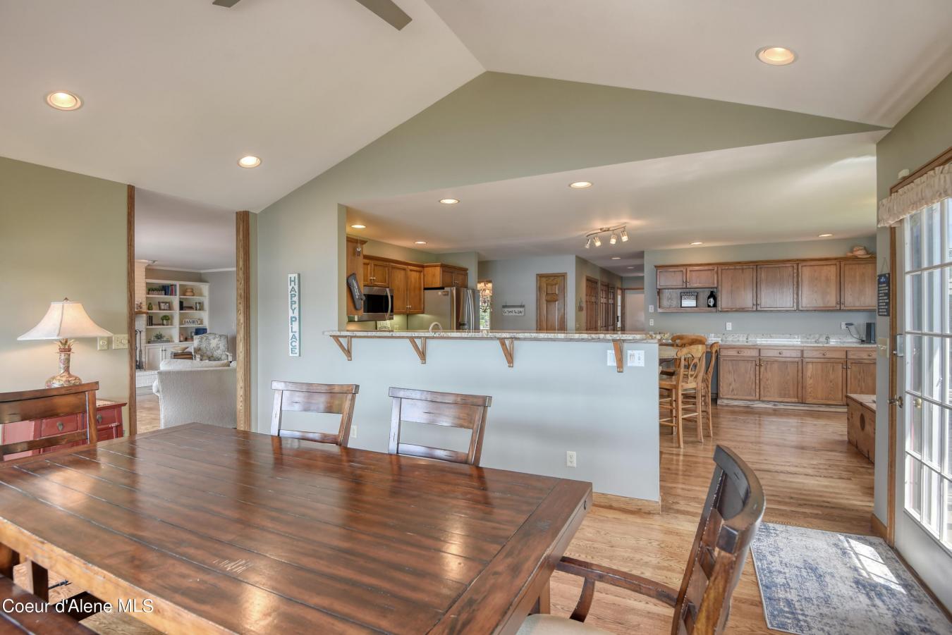 Sandpoint, Idaho, 83864, United States, 5 Bedrooms Bedrooms, ,4 BathroomsBathrooms,Residential,For Sale,2003890