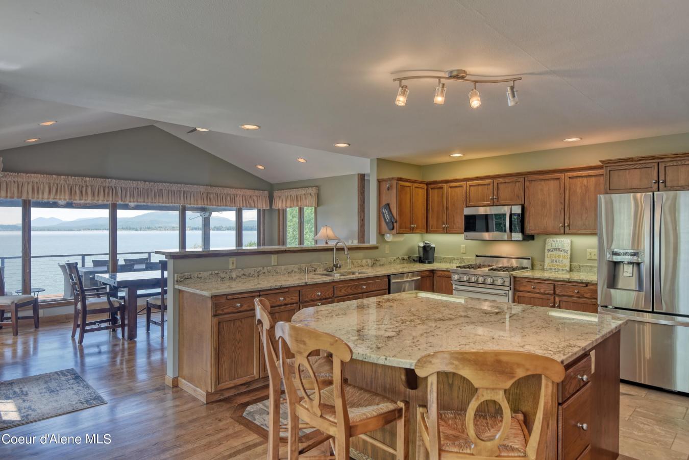 Sandpoint, Idaho, 83864, United States, 5 Bedrooms Bedrooms, ,4 BathroomsBathrooms,Residential,For Sale,2003890