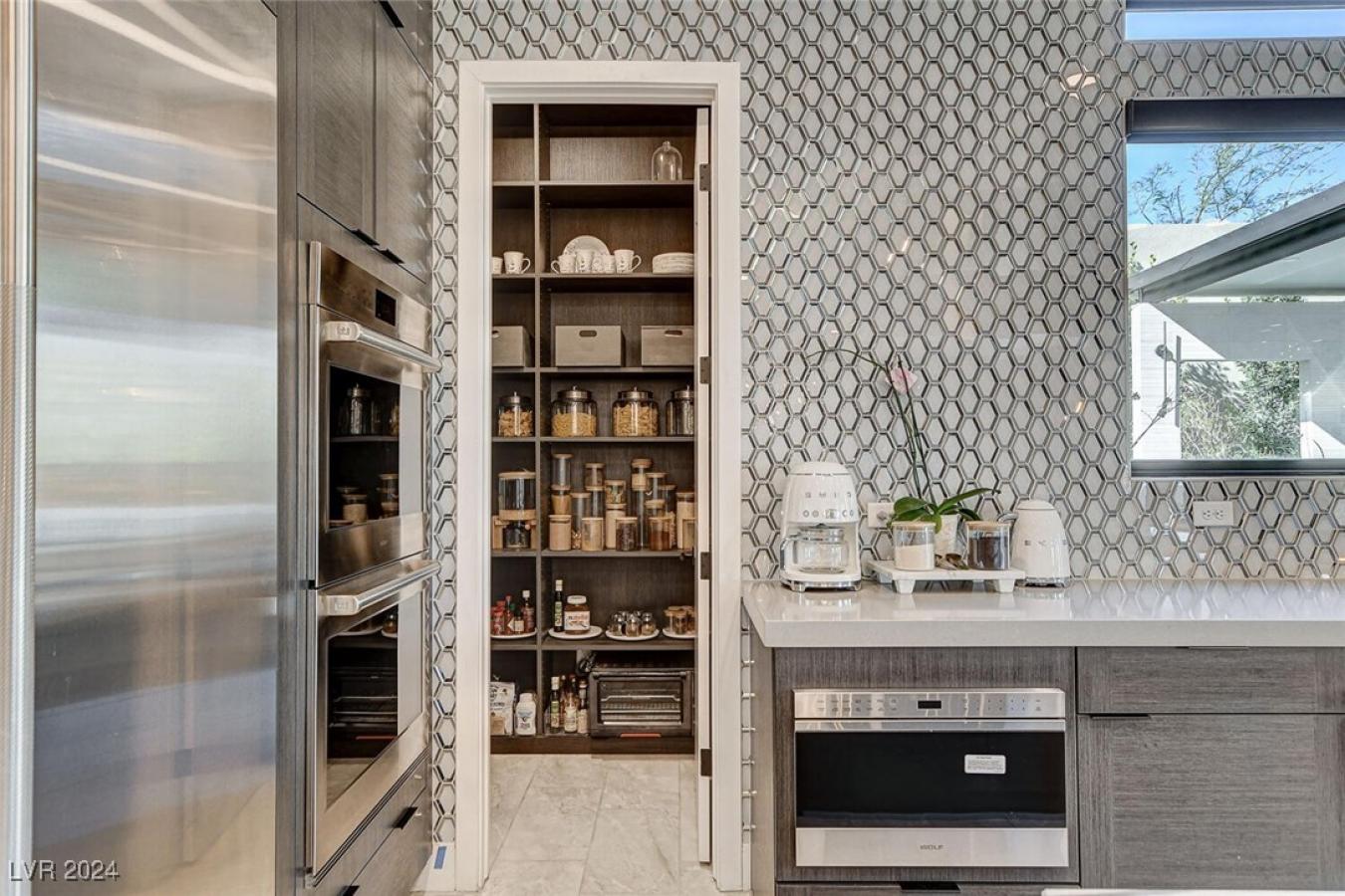 333 Highview Ridge Avenue, Las Vegas, Nevada, 89138, United States, 4 Bedrooms Bedrooms, ,4 BathroomsBathrooms,Residential,For Sale,333 Highview Ridge Avenue,1661149